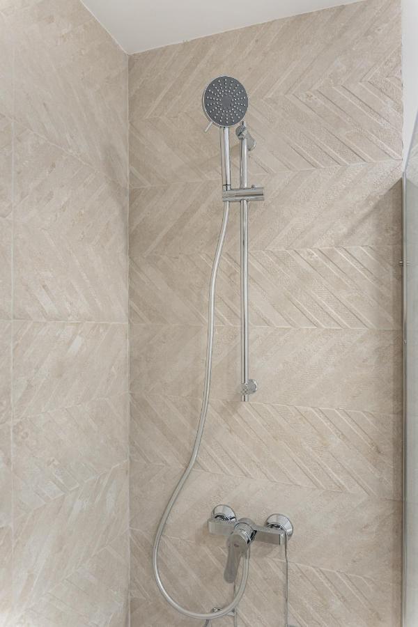 Brandnew Apartment By The Beach Marbella Bagian luar foto